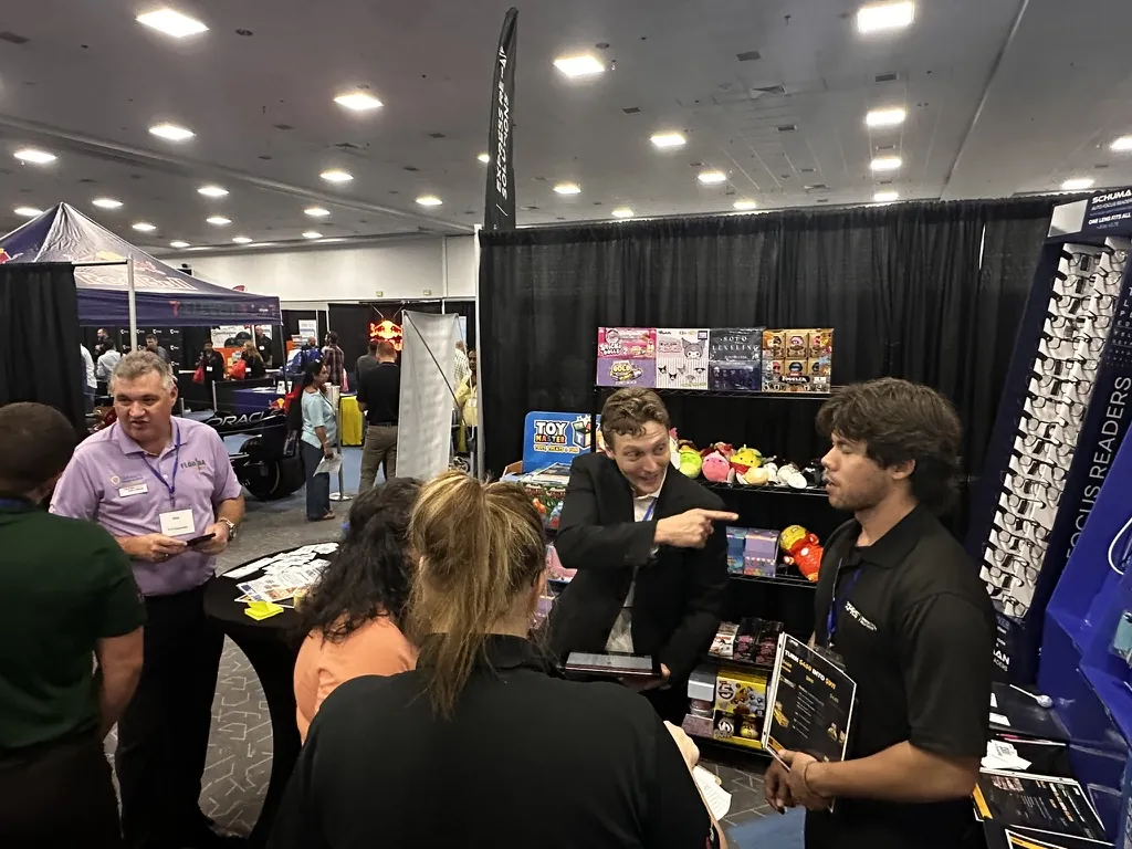 XPRS reps with store operators at a trade show